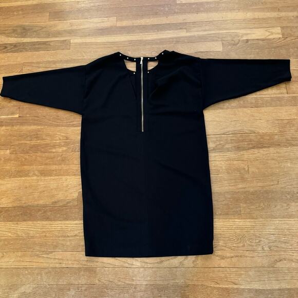 H&M black 3/4 sleeve knee length cut out back shift dress size 12
b11 - Picture 5 of 5